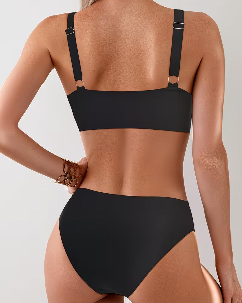 Leopard Sporty V-Neck Bikini