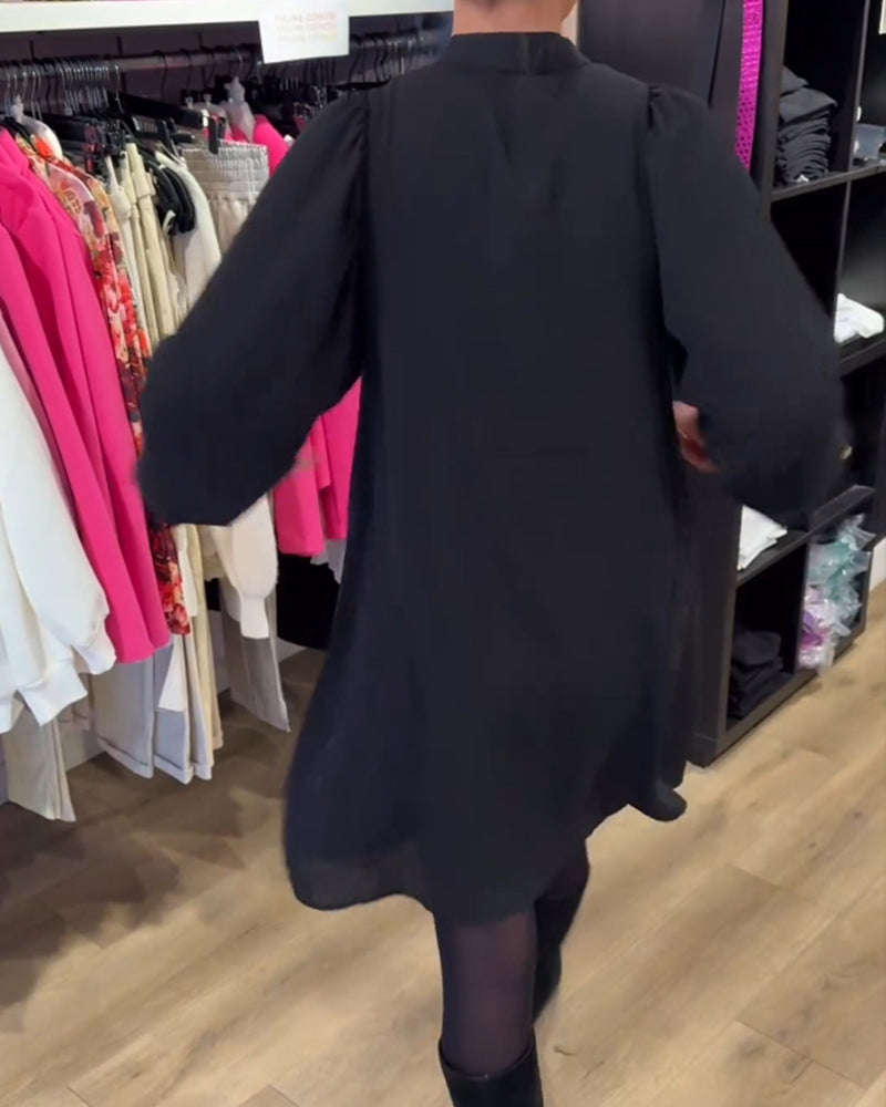 V-neck simple knee-length dress