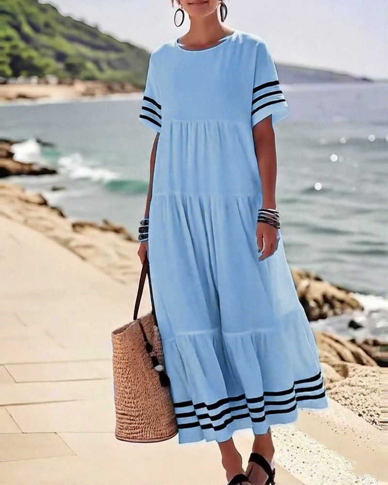 Fashionable Holiday Short-Sleeved Dress