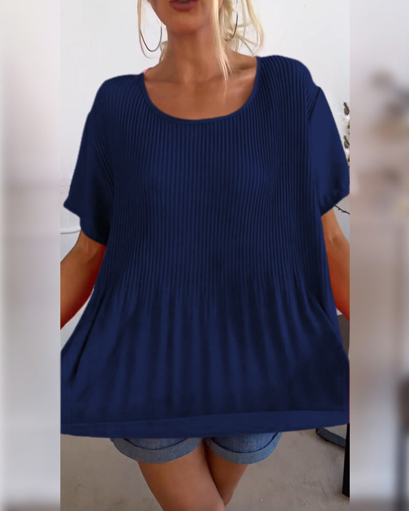 Solid color round neck pleated blouse