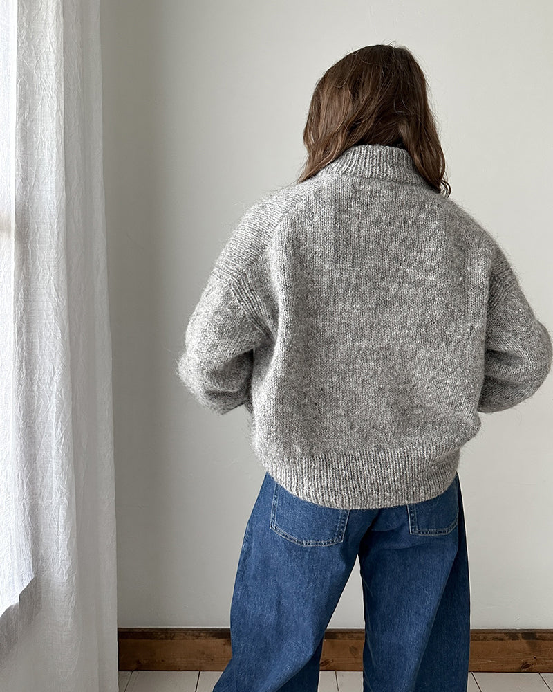 Stand collar horn button solid color cardigan