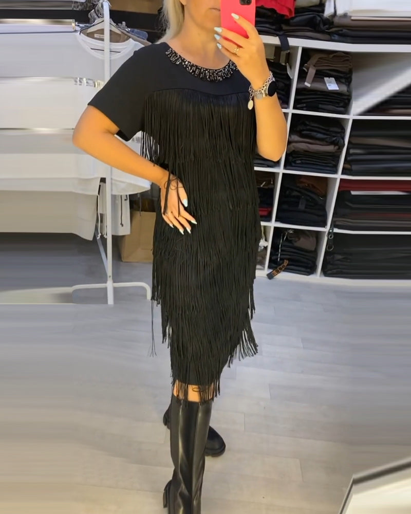 Chic Shift dress with Tassel